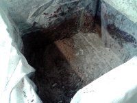 Boues de peinture déversées dans un caisson de filtration