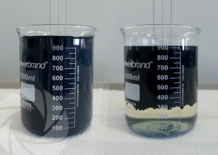 Traitement par coagulation et floculation d'une eau chargée en colles et en encres