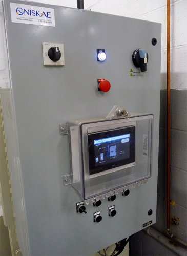 Panneau de contrôle électrique de la SW 200 pilote, équipé d'un écran tactile